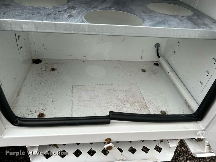 image for item KH9682 2014 Dodge Ram 5500HD bucket truck