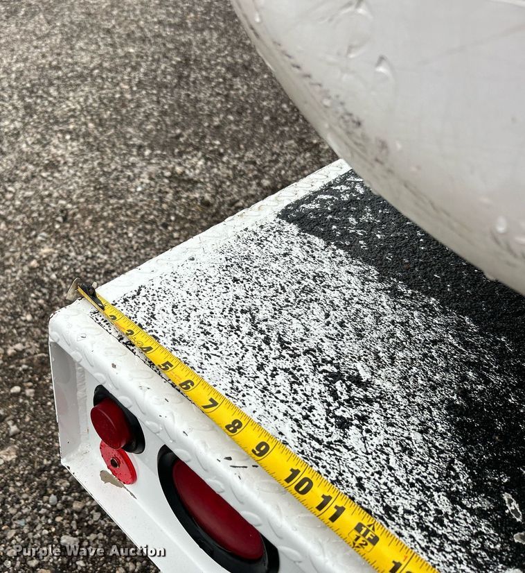 image for item KH9682 2014 Dodge Ram 5500HD bucket truck