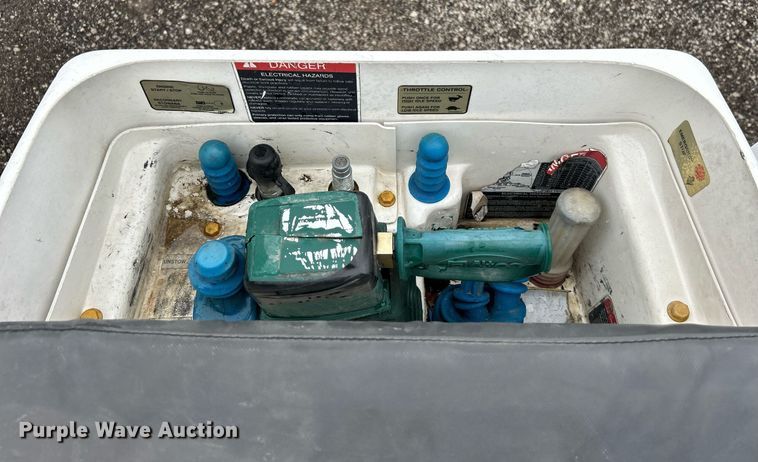 image for item KH9682 2014 Dodge Ram 5500HD bucket truck