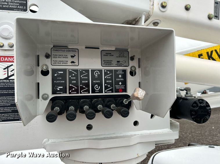 image for item KH9682 2014 Dodge Ram 5500HD bucket truck