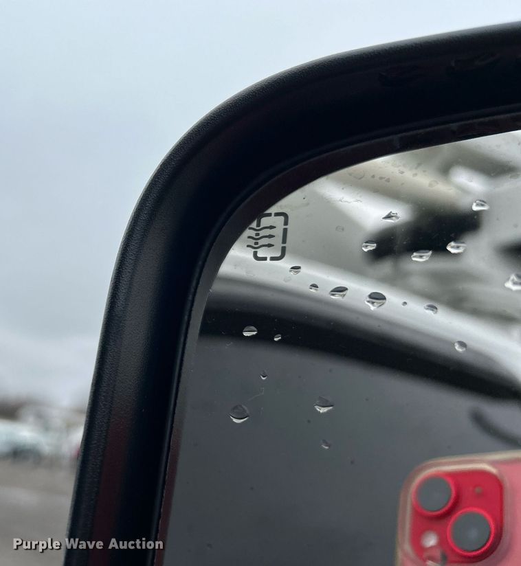 image for item KH9682 2014 Dodge Ram 5500HD bucket truck