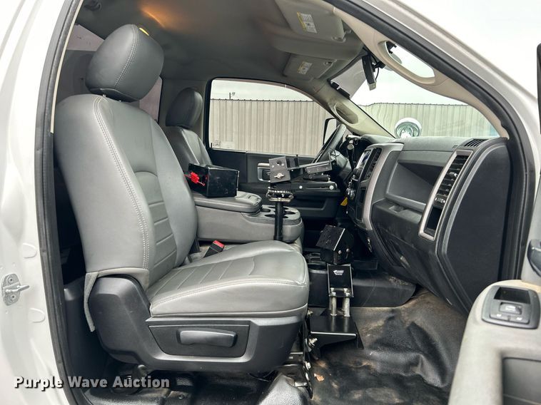 image for item KH9682 2014 Dodge Ram 5500HD bucket truck