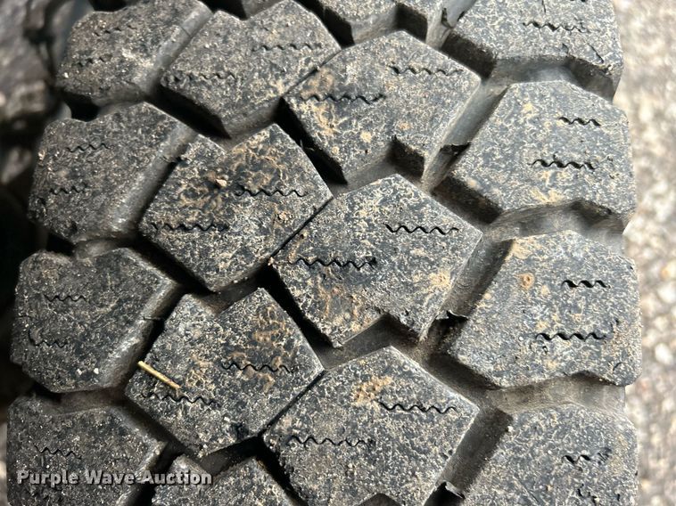 image for item KH9682 2014 Dodge Ram 5500HD bucket truck