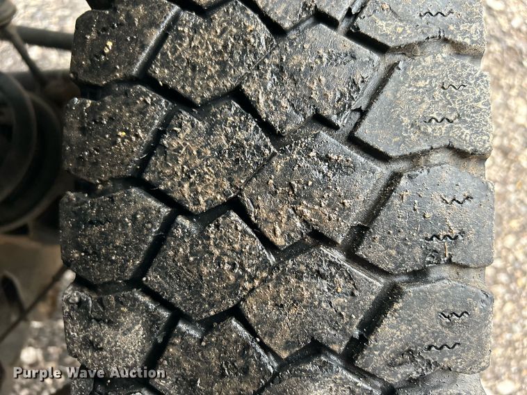 image for item KH9682 2014 Dodge Ram 5500HD bucket truck