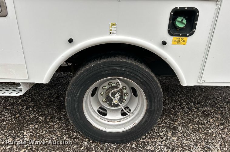 image for item KH9682 2014 Dodge Ram 5500HD bucket truck