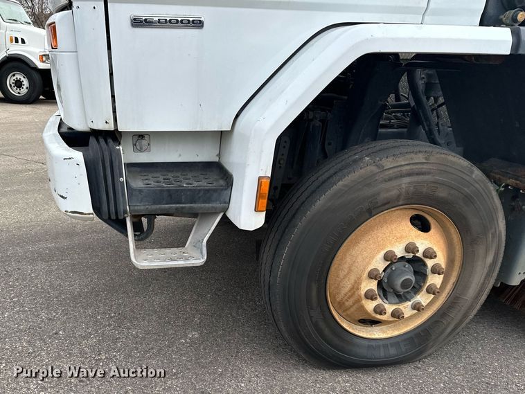 image for item LO9344 Sterling  SC8000 sweeper