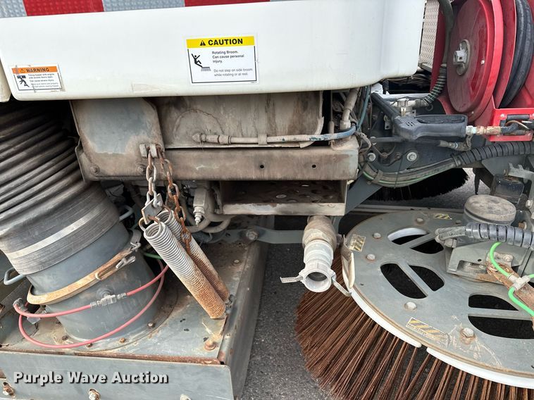 image for item LO9344 Sterling  SC8000 sweeper