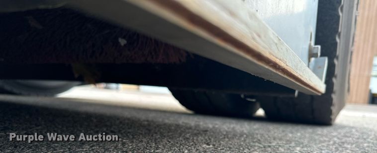 image for item LO9344 Sterling  SC8000 sweeper