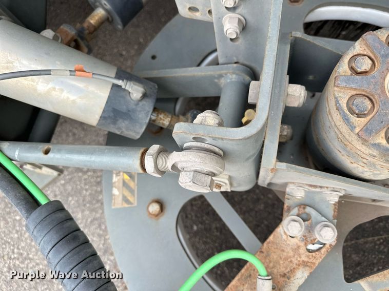 image for item LO9344 Sterling  SC8000 sweeper