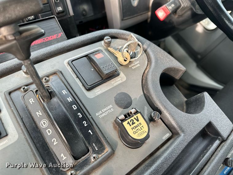 image for item LO9344 Sterling  SC8000 sweeper