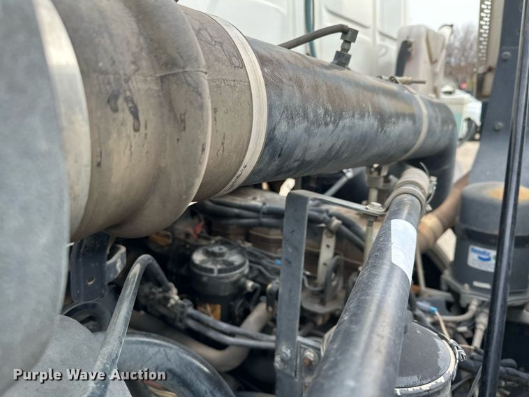 image for item LO9344 Sterling  SC8000 sweeper