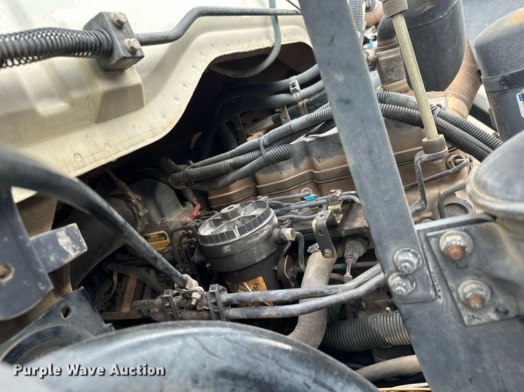 image for item LO9344 Sterling  SC8000 sweeper