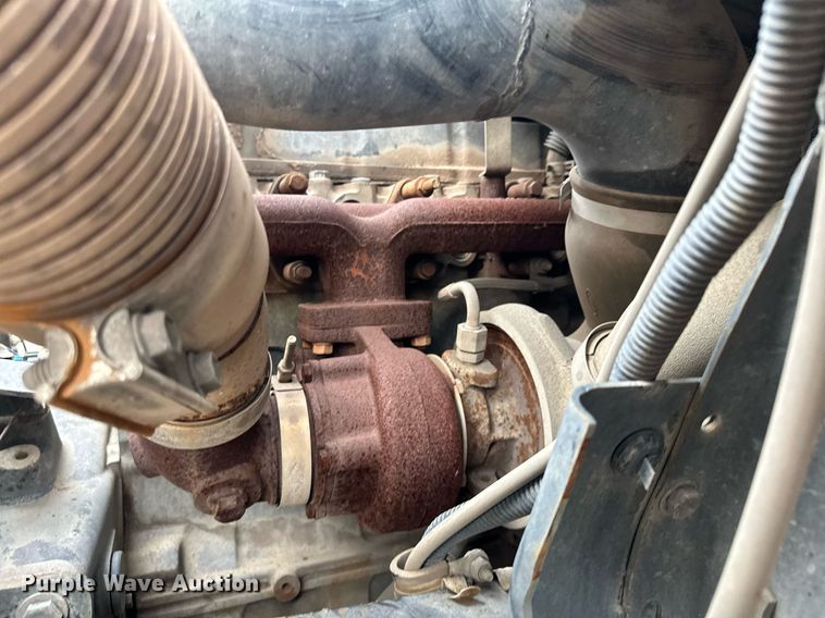 image for item LO9344 Sterling  SC8000 sweeper