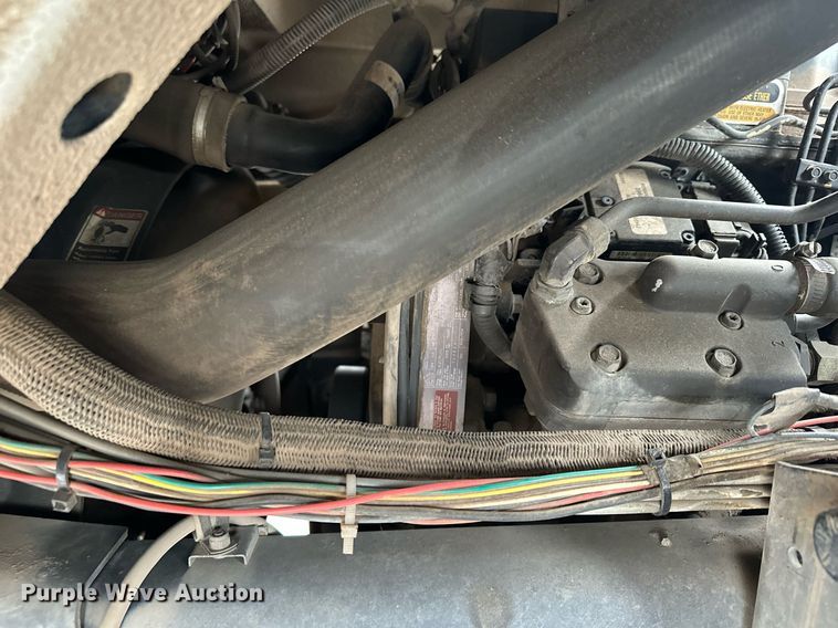 image for item LO9344 Sterling  SC8000 sweeper