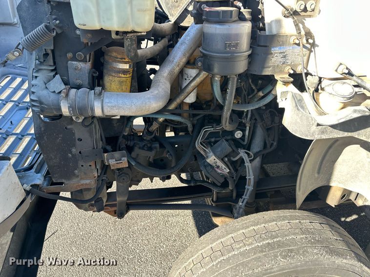 image for item NL9314 2004 GMC C6500  bucket truck