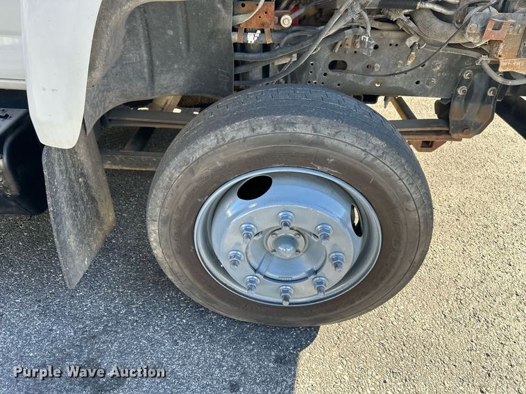 image for item NL9314 2004 GMC C6500  bucket truck