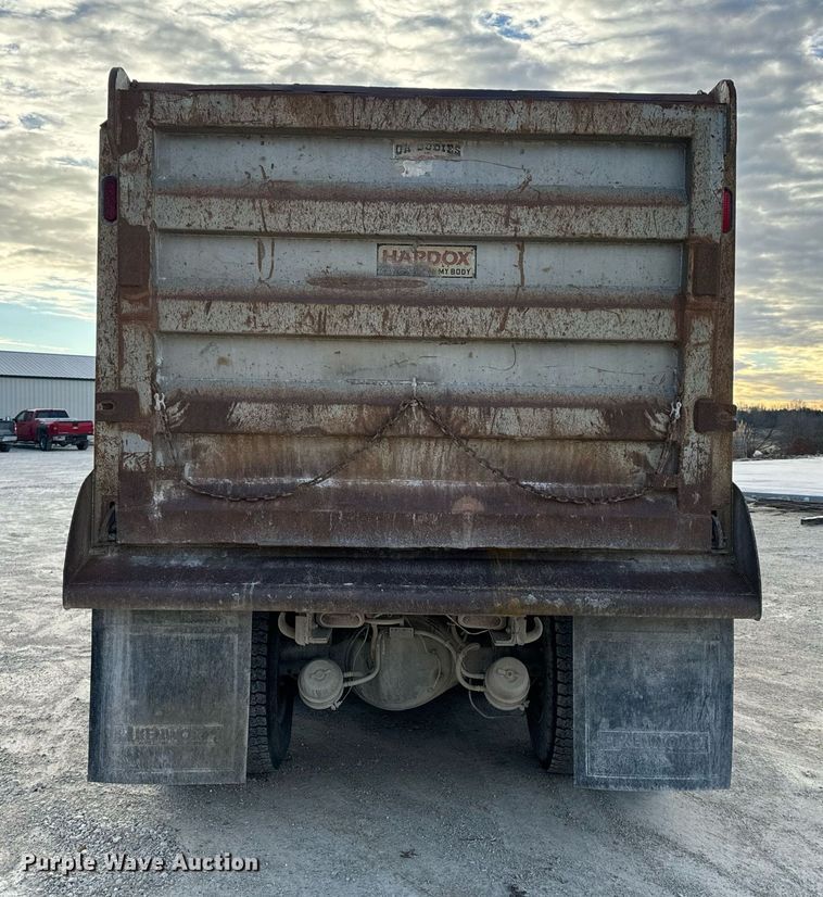 image for item NM9178 2008 Kenworth T800 dump truck