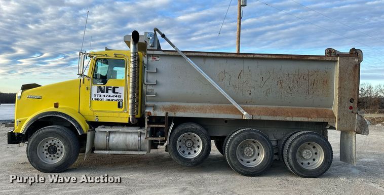 image for item NM9178 2008 Kenworth T800 dump truck