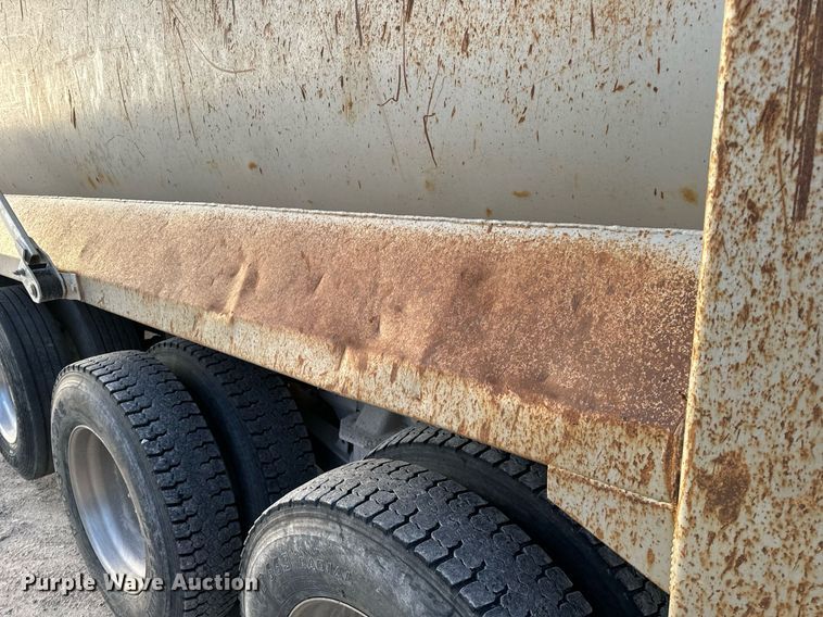 image for item NM9178 2008 Kenworth T800 dump truck