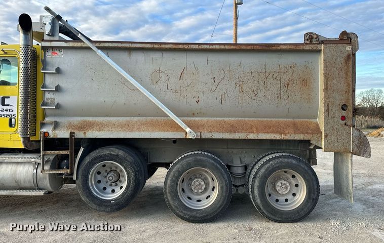 image for item NM9178 2008 Kenworth T800 dump truck