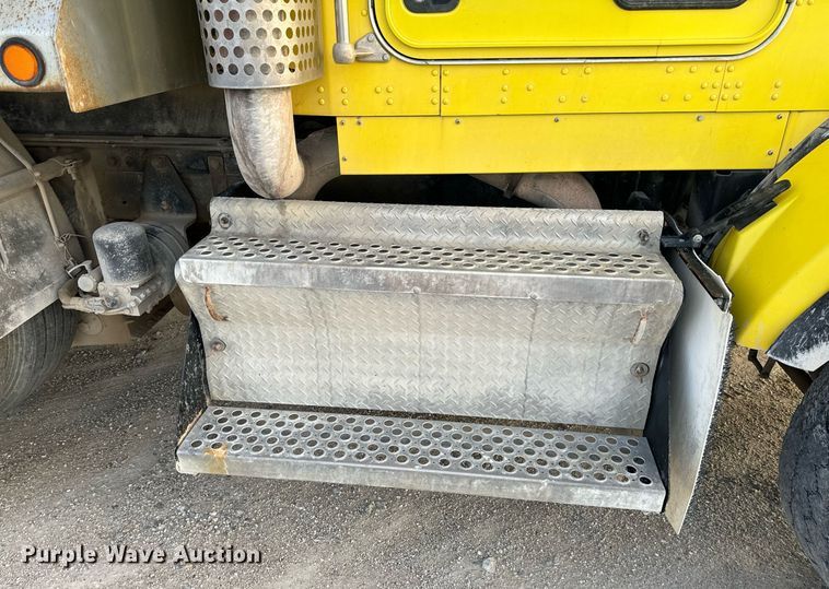 image for item NM9178 2008 Kenworth T800 dump truck