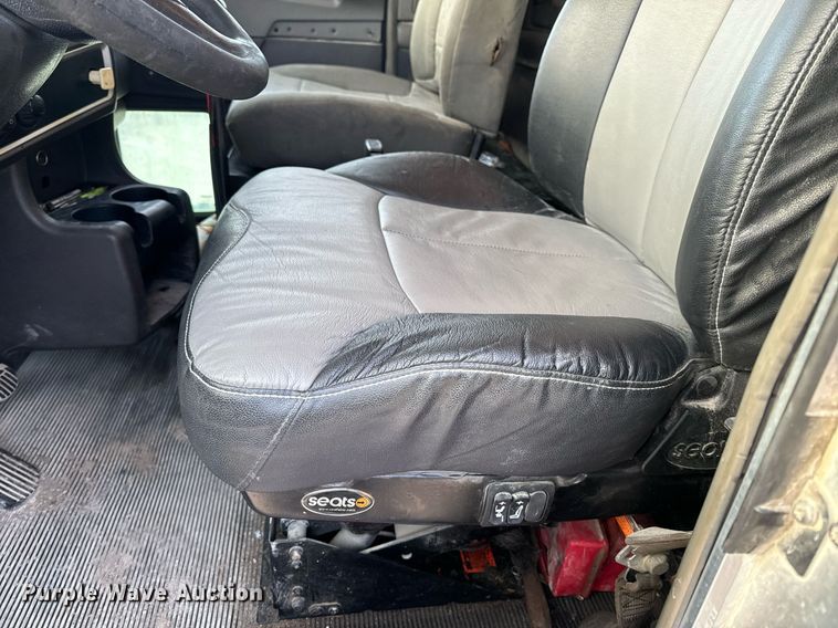 image for item NM9178 2008 Kenworth T800 dump truck