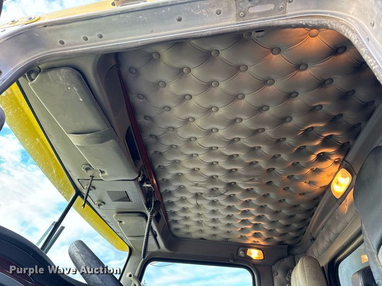 image for item NM9178 2008 Kenworth T800 dump truck