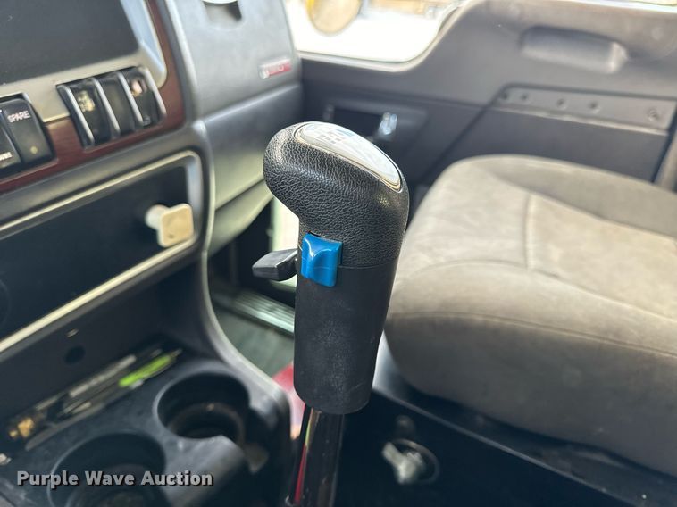 image for item NM9178 2008 Kenworth T800 dump truck