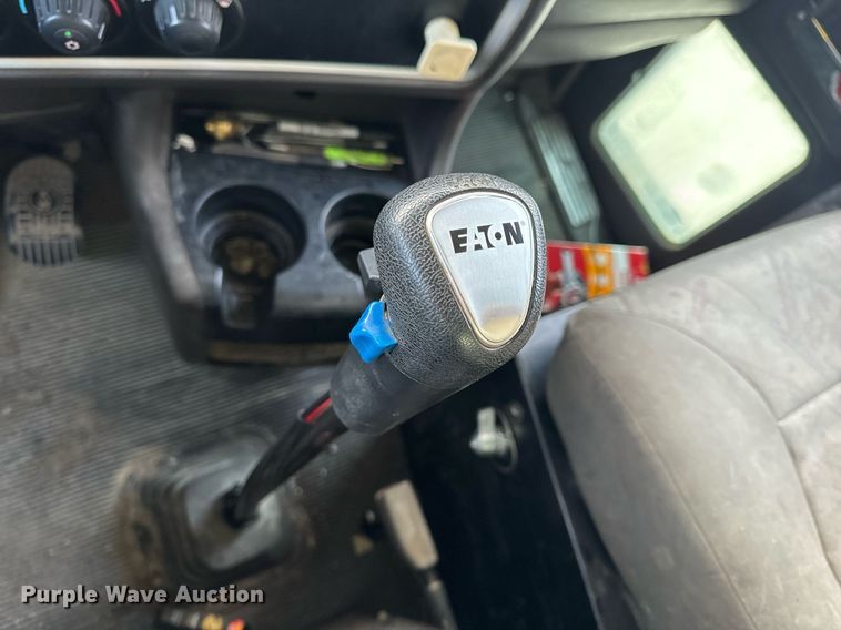 image for item NM9178 2008 Kenworth T800 dump truck