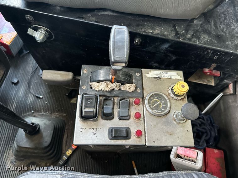 image for item NM9178 2008 Kenworth T800 dump truck