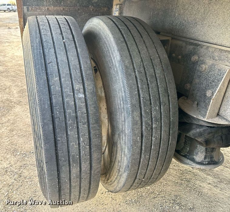 image for item NM9178 2008 Kenworth T800 dump truck