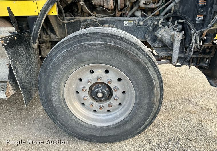 image for item NM9178 2008 Kenworth T800 dump truck