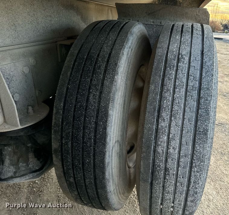 image for item NM9178 2008 Kenworth T800 dump truck