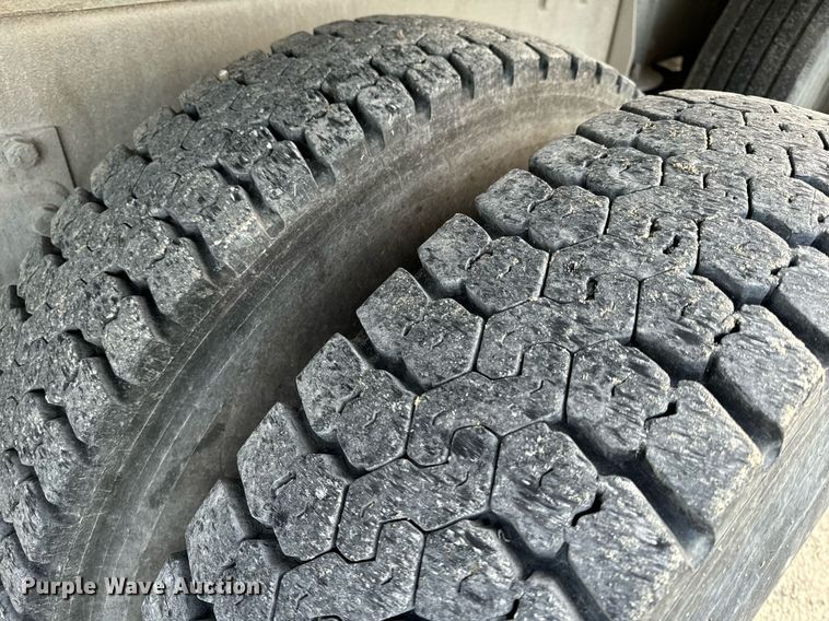 image for item NM9178 2008 Kenworth T800 dump truck