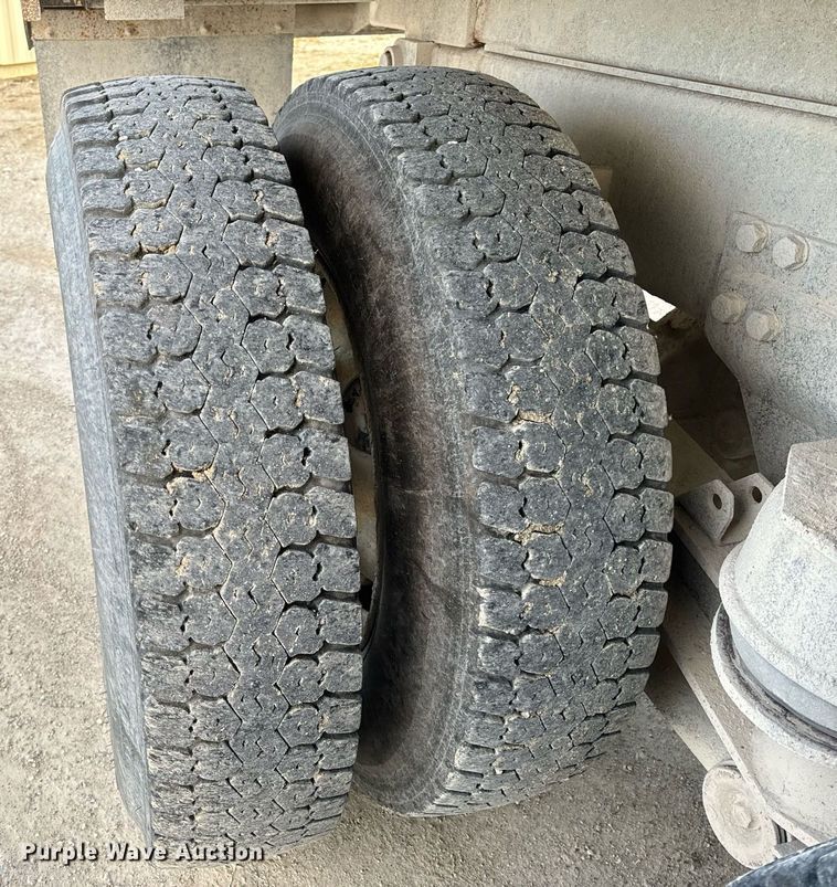 image for item NM9178 2008 Kenworth T800 dump truck