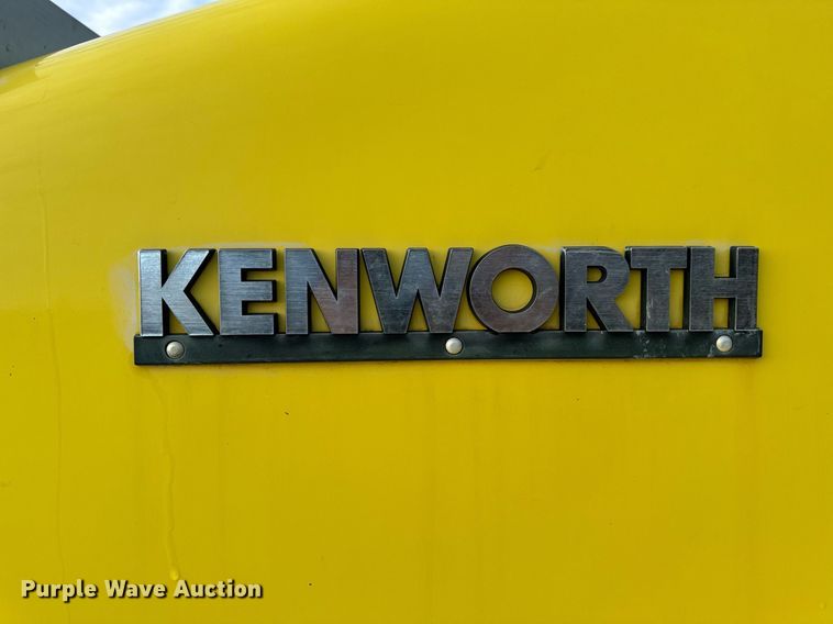 image for item NM9178 2008 Kenworth T800 dump truck