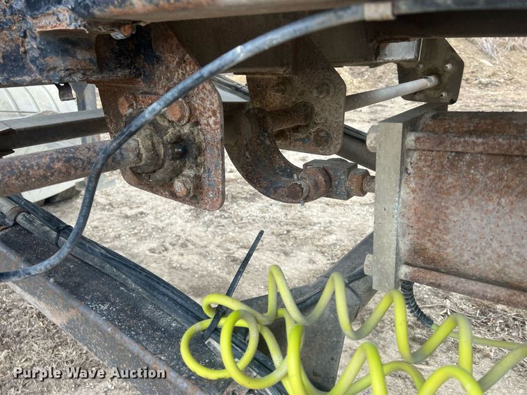 image for item NN9329 1998 Travis end dump trailer