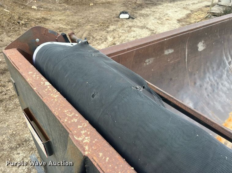 image for item NN9329 1998 Travis end dump trailer