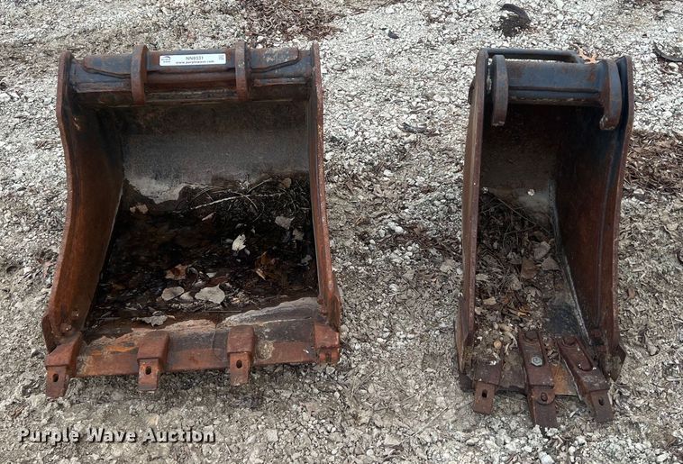 image for item NN9331 (2) Bobcat buckets 