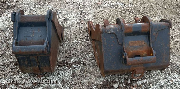 image for item NN9331 (2) Bobcat buckets 