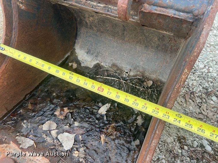 image for item NN9331 (2) Bobcat buckets 