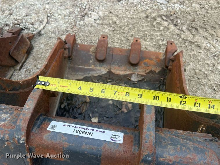 image for item NN9331 (2) Bobcat buckets 