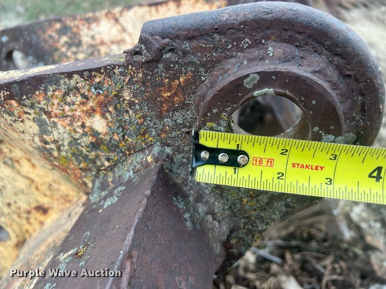 image for item NN9332 (5) Case backhoe buckets