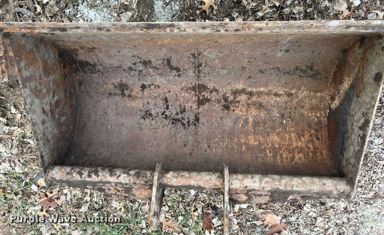 image for item NN9332 (5) Case backhoe buckets