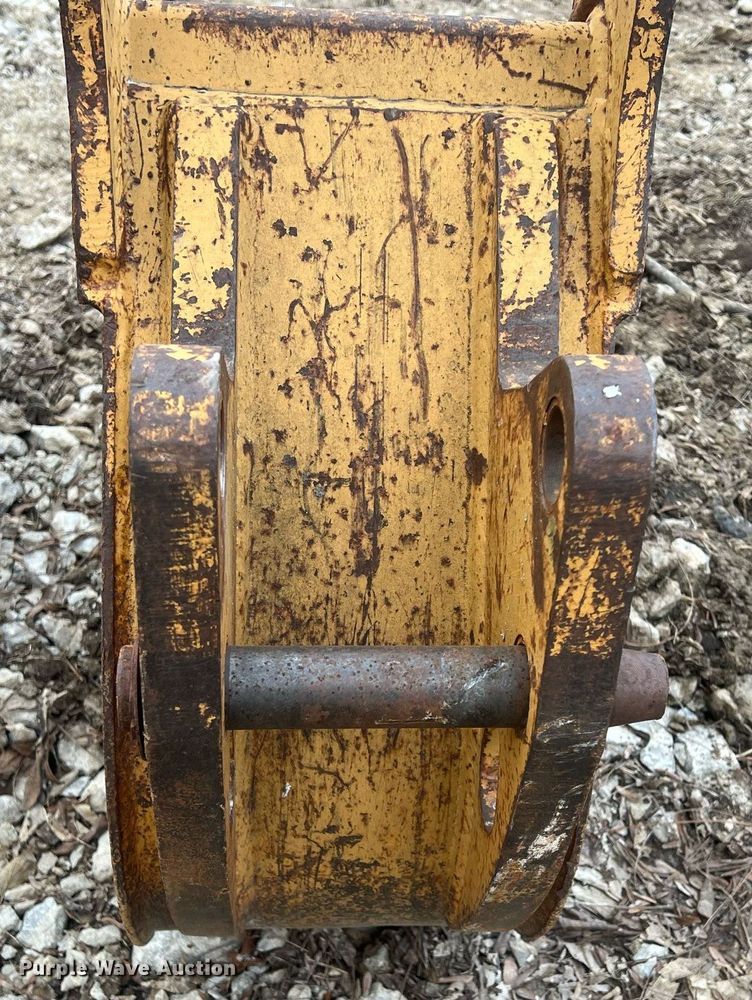 image for item NN9332 (5) Case backhoe buckets