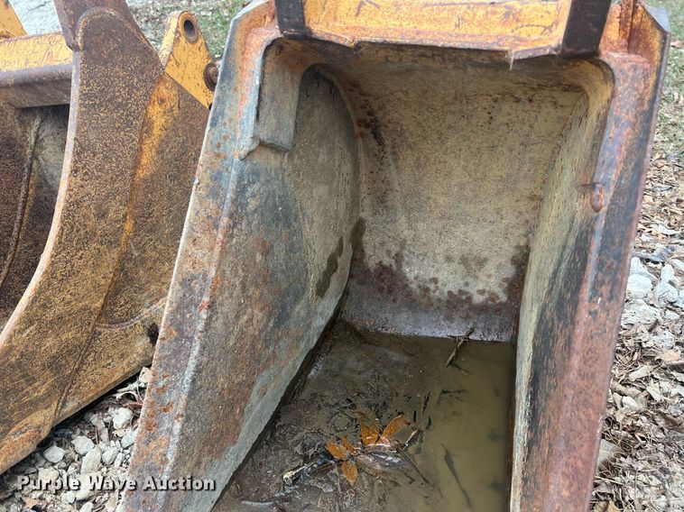 image for item NN9332 (5) Case backhoe buckets