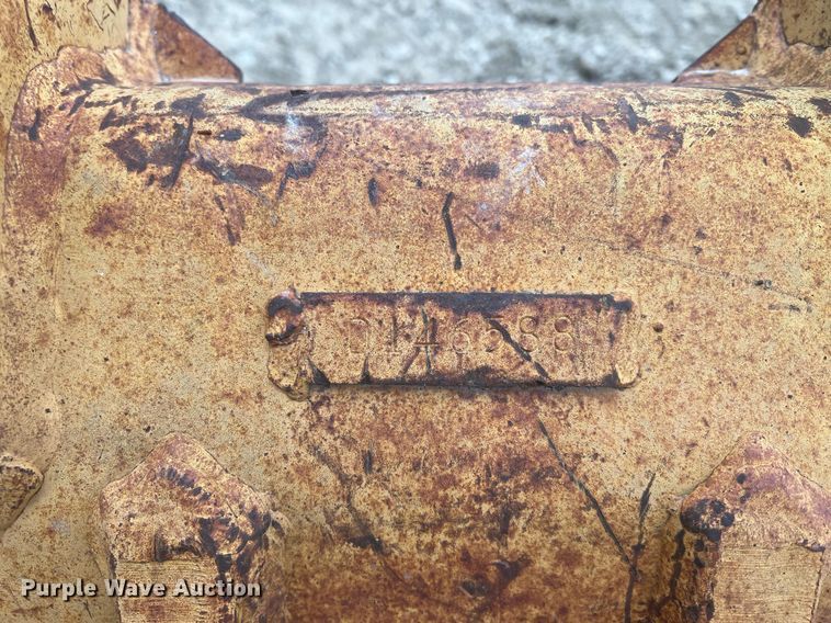 image for item NN9332 (5) Case backhoe buckets