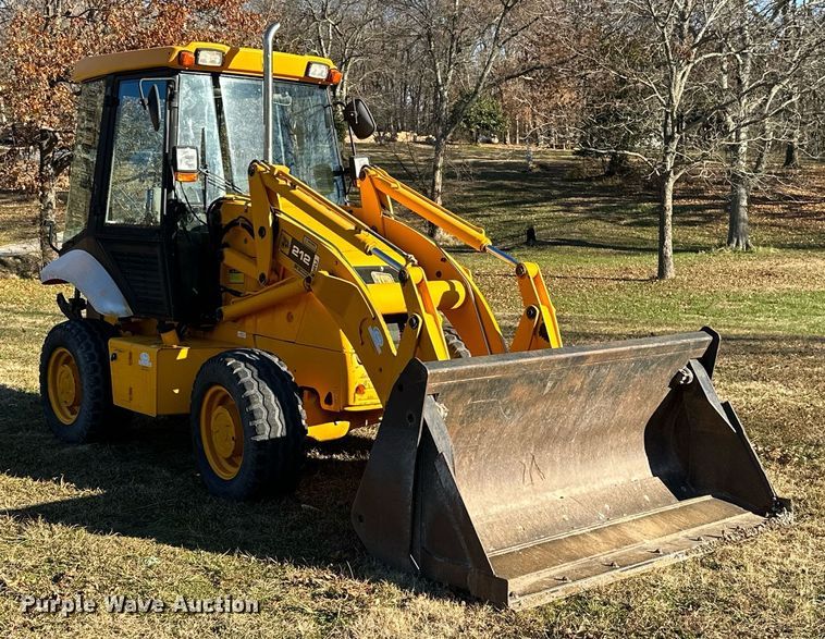 image for item NO9480 2004 JCB 212SU landscape tractor