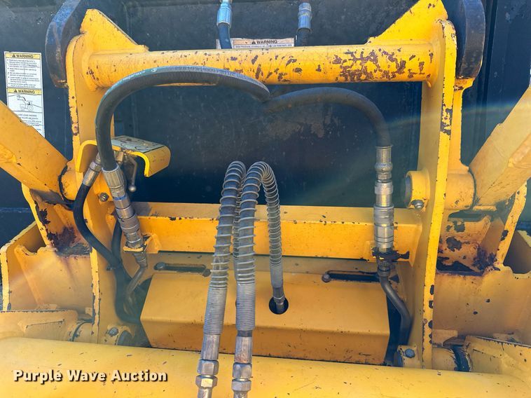 image for item NO9480 2004 JCB 212SU landscape tractor