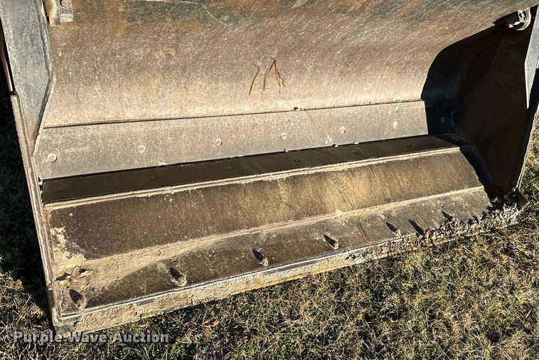 image for item NO9480 2004 JCB 212SU landscape tractor